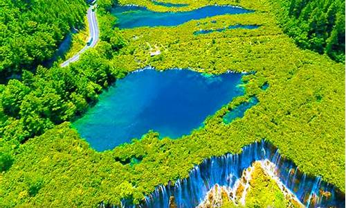 7月份去九寨沟旅游穿什么衣服_7月份去九寨沟穿衣建议