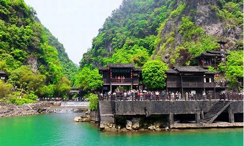 湖北宜昌旅游景点大全_湖北宜昌旅游景点大全朝天吼大瀑布